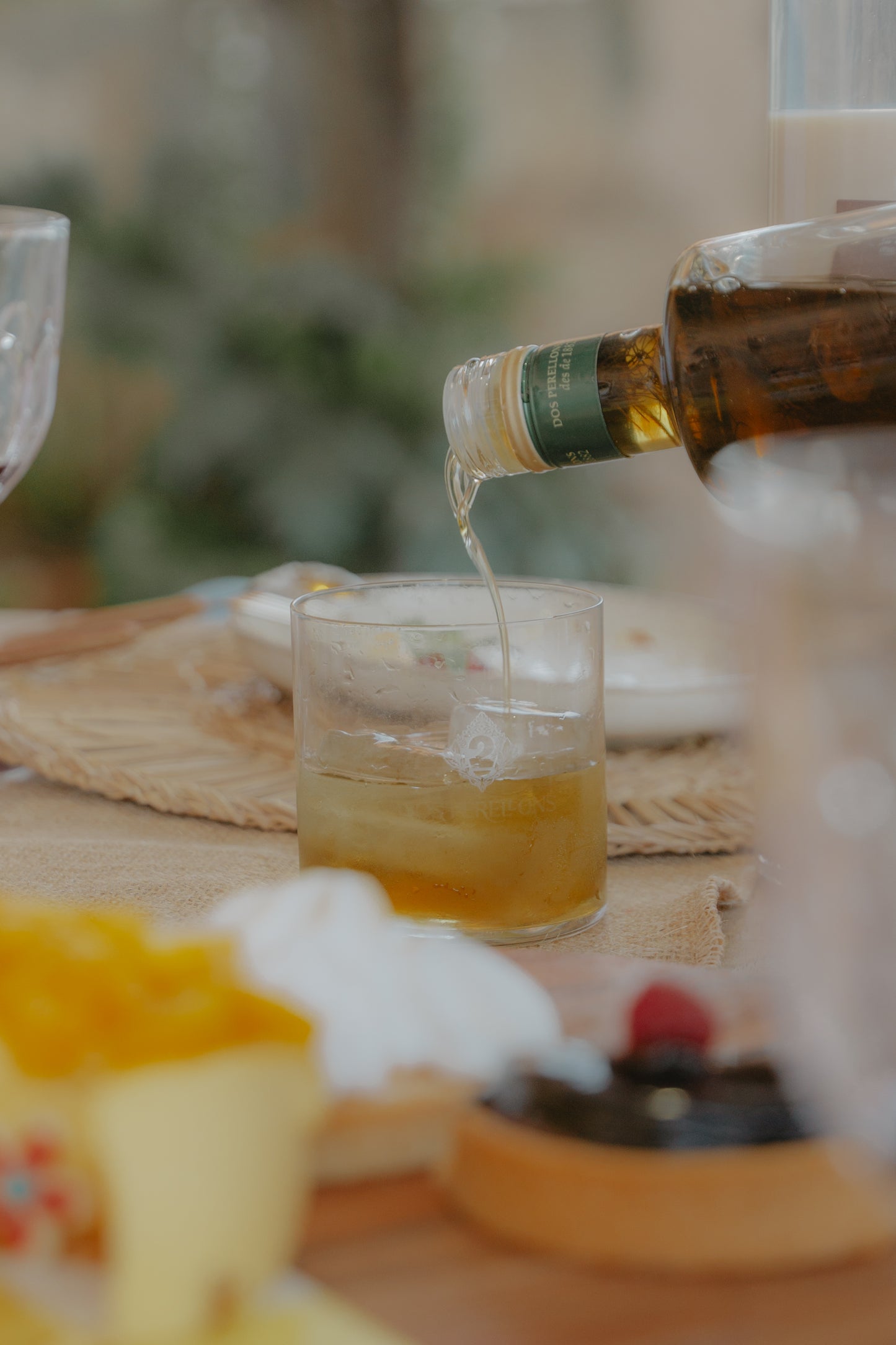 DOS PERELLONS Licor de Hierbas Mallorquinas Mezcladas